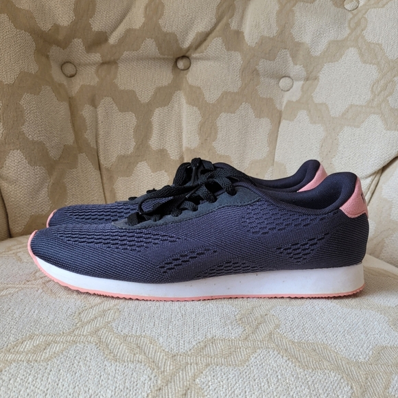 REEBOK LACE UP CLASSIC SNEAKERS COMFORT FOOTBED BLACK & PINK WOMEN'S SIZE 9 - Picture 14 of 14